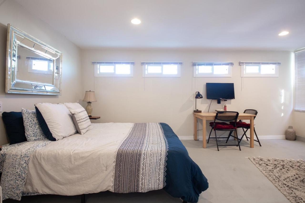 Guest house Overlooking Marina Del Rey Sailboats, Is Green Ginger Playa Del Rey On The Bluff,