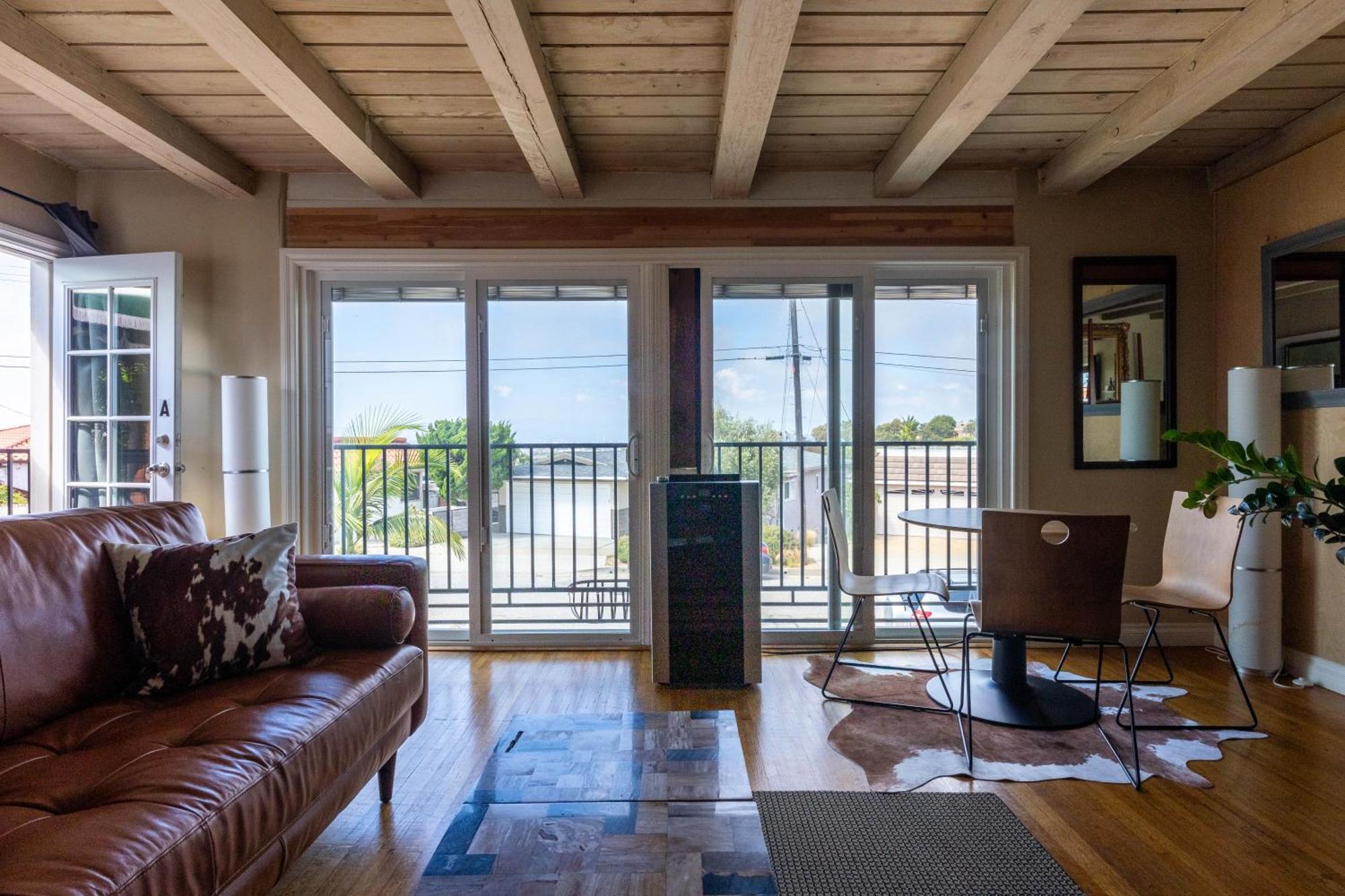 Guest house Overlooking Marina Del Rey Sailboats, Is Green Ginger Playa Del Rey On The Bluff,