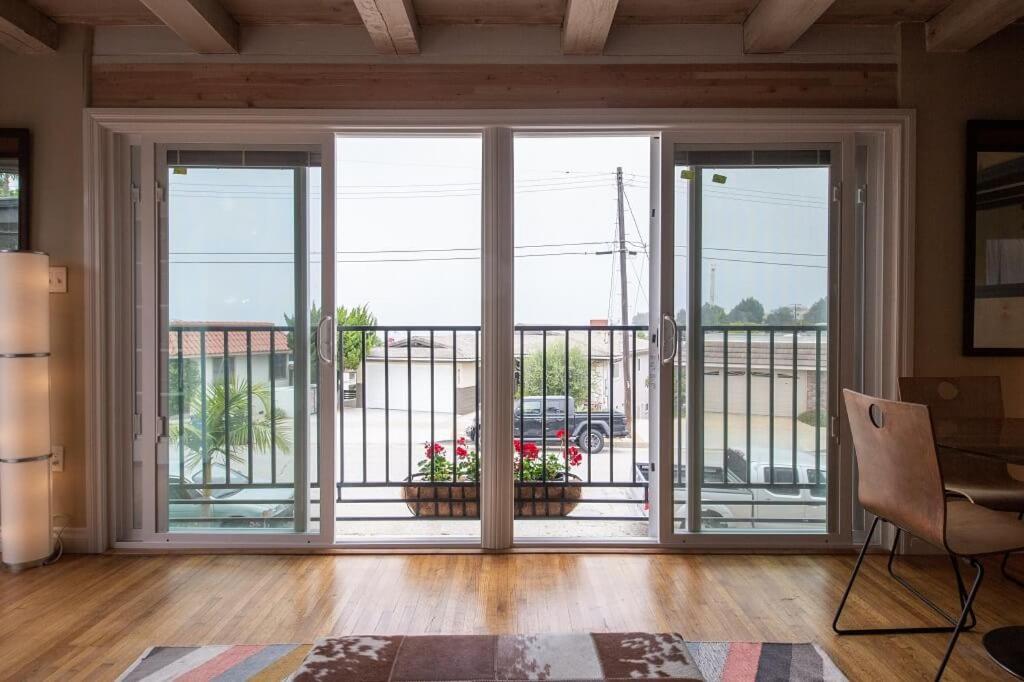 Overlooking Marina Del Rey Sailboats, Is Green Ginger Playa Del Rey On The Bluff,